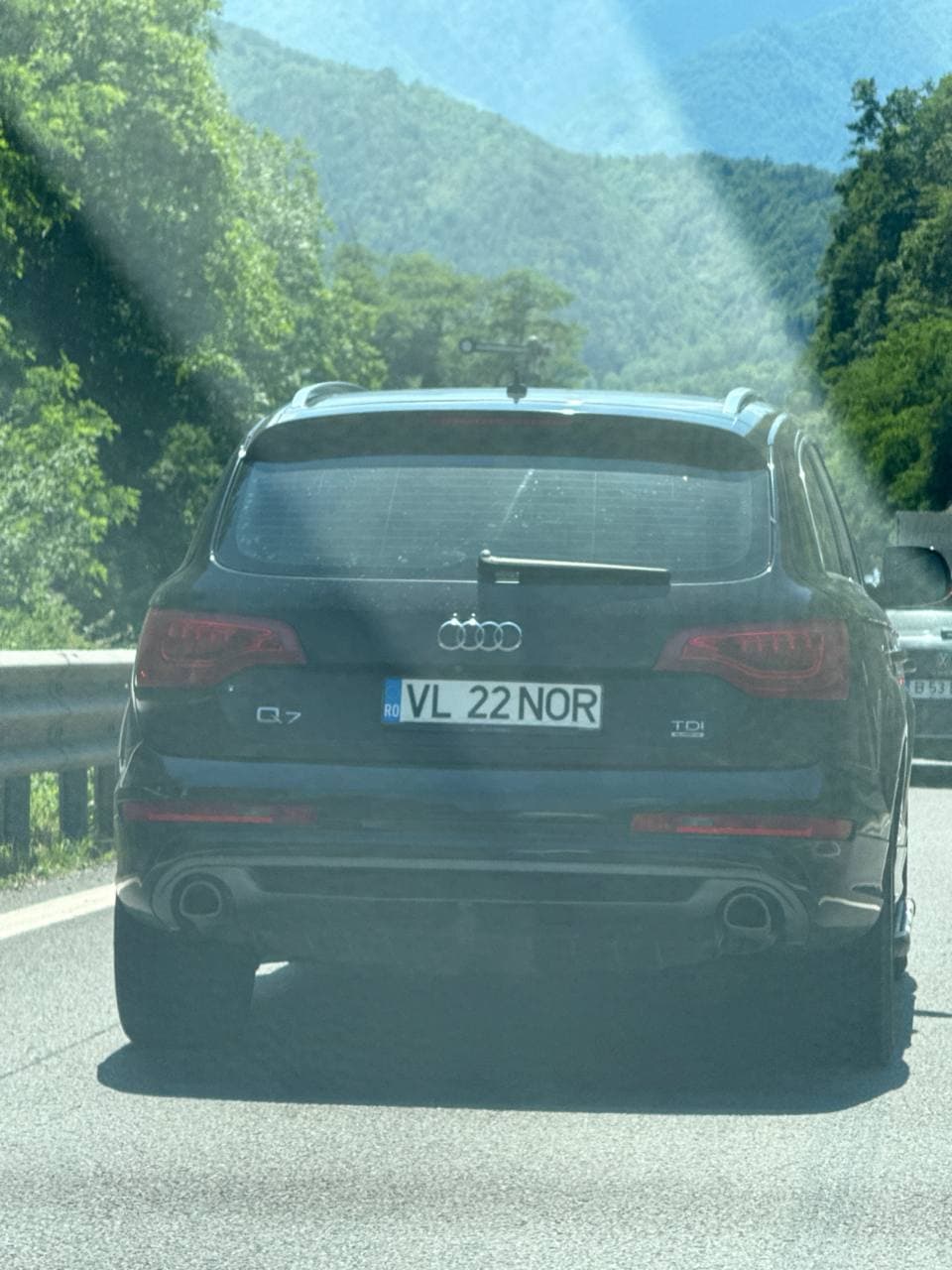 Audi Q7 VL 22 NOR pe drum de munte